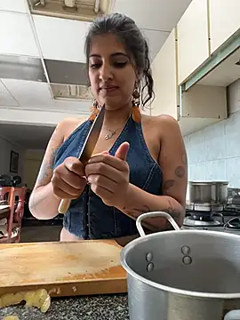 azahar  ziiz online show from February 2026 04:07:01 PM