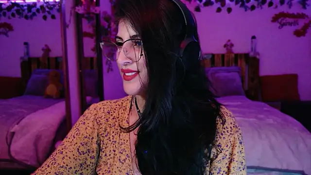 azahar  ziiz online show from December 2025 10:21:02 PM