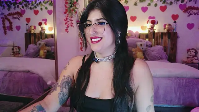 Snapshot of azahar__ziiz chatting on July 2026 11:04:01 PM azahar ziiz online show from July 2026 11:04:01 PM