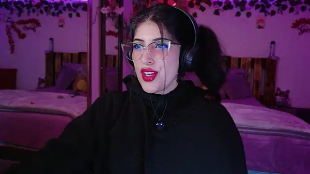 azahar  ziiz online show from January 2026 11:00:02 PM