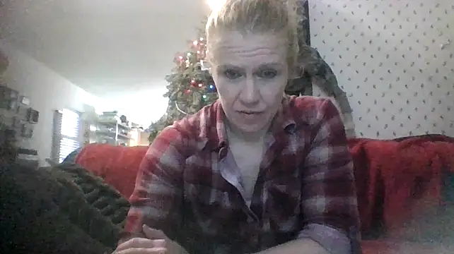Snapshot of lisamatty4601 chatting on December 2024 10:55:01 PM lisamatty4601 online show from December 2024 10:55:01 PM