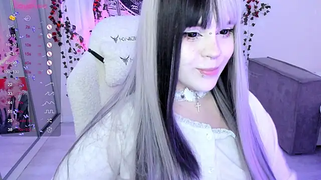 SelenaCute online show from November 2025 12:09:01 PM