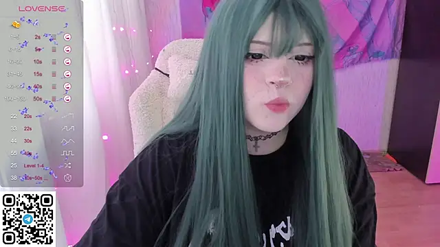 SelenaCute online show from May 2026 06:10:02 AM
