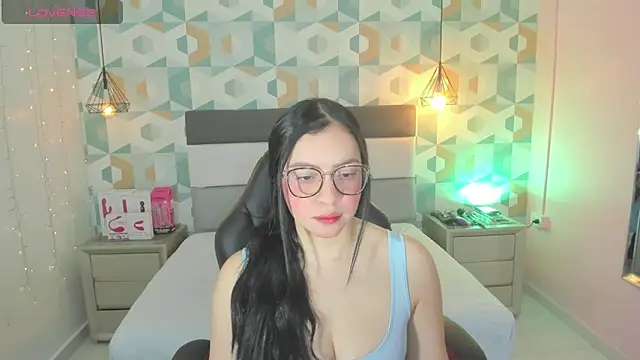 Snapshot of megancero chatting on February 2025 12:38:01 PM megancero online show from February 2025 12:38:01 PM