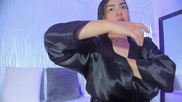 Abby  colins online show from November 2025 08:53:02 PM