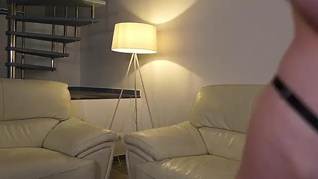 NotElis online show from February 2026 02:28:01 PM