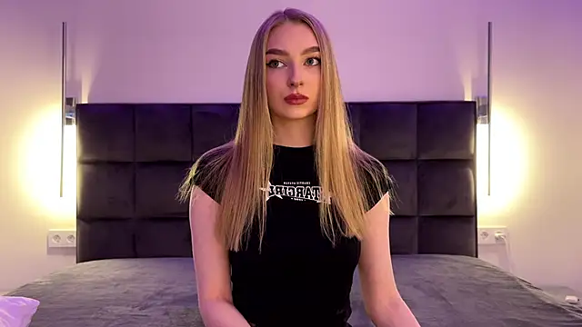 NotElis online show from November 2025 02:32:01 PM