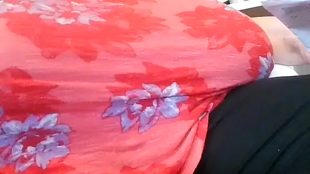 Nataliesbestjuggs online show from April 2026 01:35:02 PM