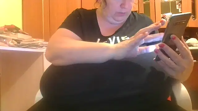 Snapshot of Nataliesbestjuggs chatting on September 2025 06:13:01 PM Nataliesbestjuggs online show from September 2025 06:13:01 PM