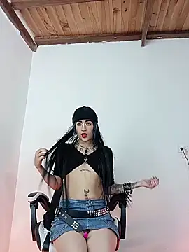 sarah benjjaminn online show from September 2025 10:00:01 AM