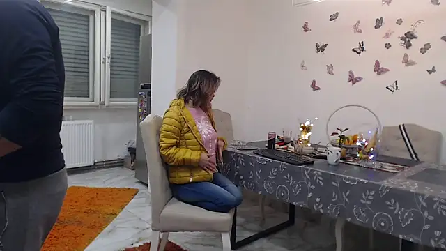 Snapshot of Tasty_Shape chatting on December 2024 06:16:01 PM Tasty Shape online show from December 2024 06:16:01 PM