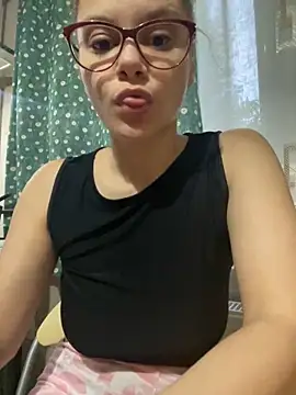 Snapshot of Tasty_Shape chatting on October 2025 04:58:01 AM Tasty Shape online show from October 2025 04:58:01 AM