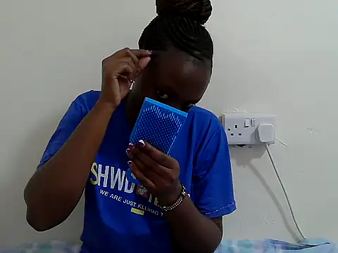 Snapshot of lizbela1 chatting on October 2025 10:06:02 AM lizbela1 online show from October 2025 10:06:02 AM