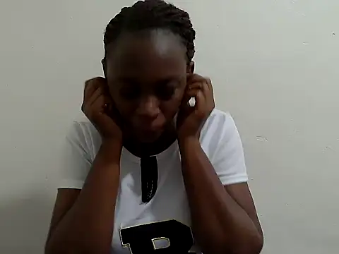 Snapshot of lizbela1 chatting on May 2026 03:14:02 AM lizbela1 online show from May 2026 03:14:02 AM