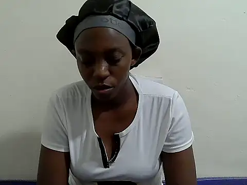 Snapshot of lizbela1 chatting on May 2026 09:13:01 PM lizbela1 online show from May 2026 09:13:01 PM
