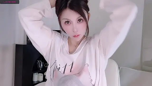 lvy-w online show from October 2025 05:50:01 AM