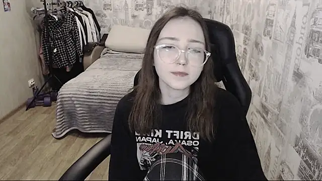 AmeliaKamishiro online show from December 2024 12:18:01 PM