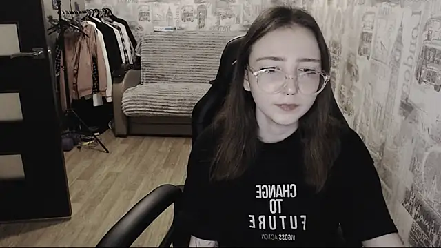 AmeliaKamishiro online show from December 2024 01:06:01 PM