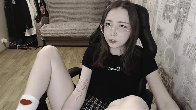 AmeliaKamishiro online show from January 2025 03:02:01 PM