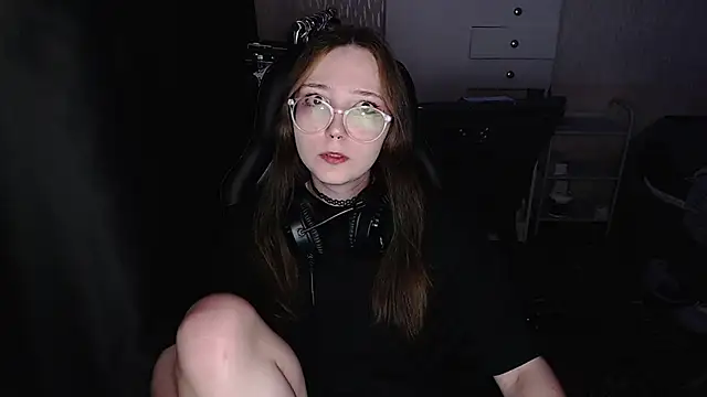 Snapshot of AmeliaKamishiro chatting on December 2025 02:52:02 PM AmeliaKamishiro online show from December 2025 02:52:02 PM