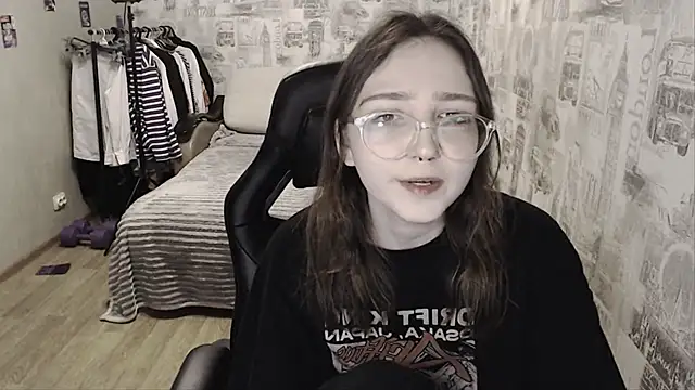 AmeliaKamishiro online show from December 2024 02:27:02 PM