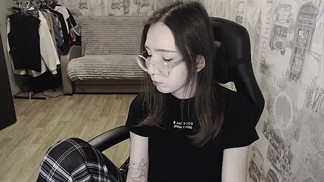 AmeliaKamishiro online show from January 2025 04:30:02 PM