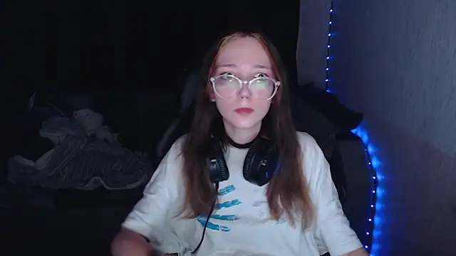 AmeliaKamishiro online show from October 2025 09:15:02 PM