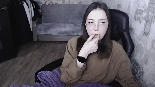 AmeliaKamishiro online show from February 2025 12:22:02 PM