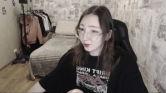 AmeliaKamishiro online show from December 2024 01:22:02 PM