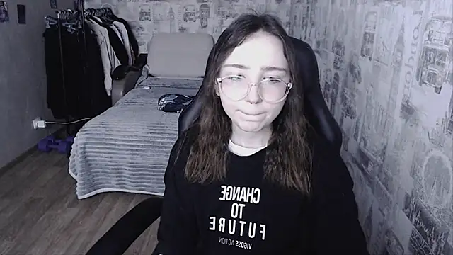 AmeliaKamishiro online show from December 2024 07:46:01 AM