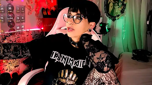 kitty roxy online show from October 2025 06:39:02 AM