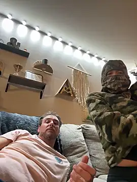 Snapshot of MnM4ever chatting on November 2025 06:52:01 AM MnM4ever online show from November 2025 06:52:01 AM