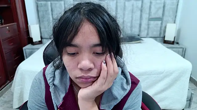 laureentt  online show from March 2026 03:11:02 AM