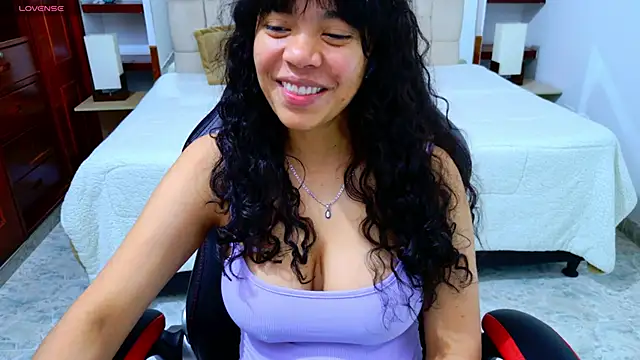 laureentt  online show from December 2025 03:11:05 AM