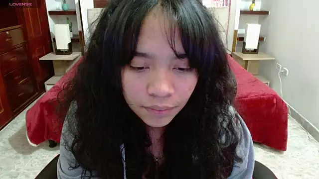 laureentt  online show from March 2025 06:19:02 AM