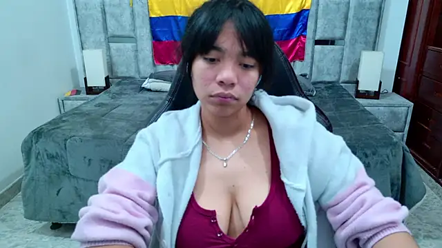 laureentt  online show from July 2026 03:23:01 AM