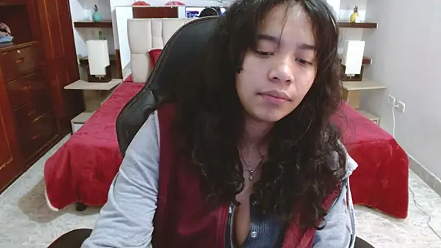 laureentt  online show from March 2025 06:13:02 AM