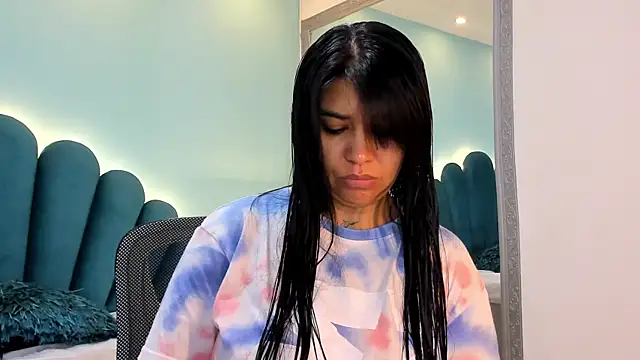 sharlott18 online show from November 2025 12:53:02 PM