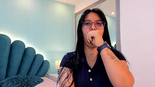 sharlott18 online show from December 2025 09:52:01 AM