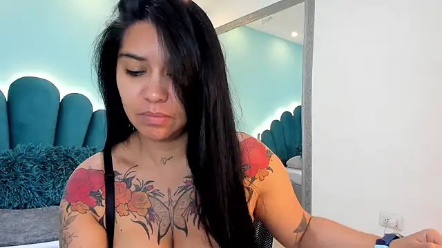 sharlott18 online show from February 2026 03:02:02 PM