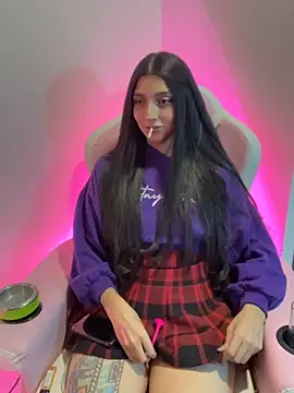 Felicia smok3 online show from April 2026 03:09:01 AM