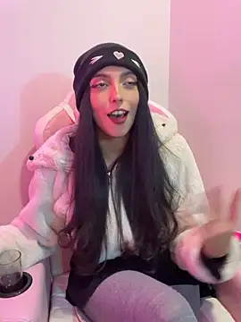 Felicia smok3 online show from May 2026 04:32:01 AM