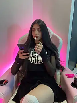 Felicia smok3 online show from April 2026 02:10:01 AM