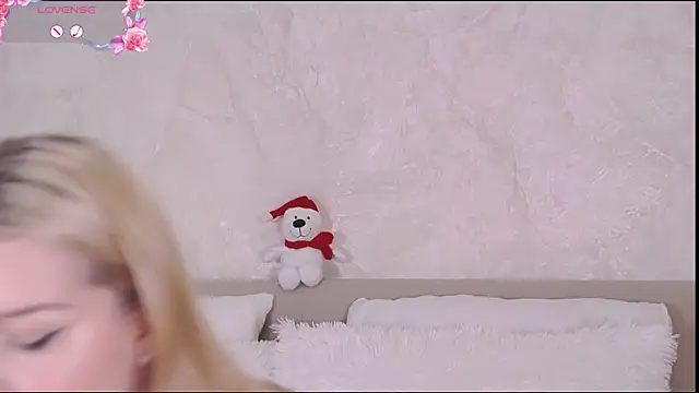 Snapshot of Alexis_Powell chatting on December 2025 10:42:01 PM Alexis Powell online show from December 2025 10:42:01 PM