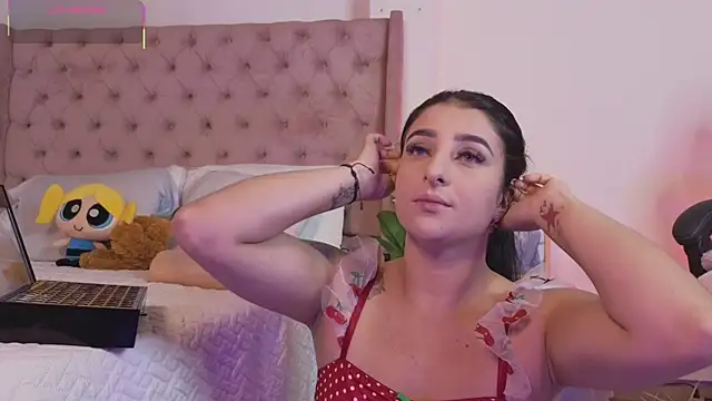 Snapshot of _Linoshka_1 chatting on February 2026 08:27:02 PM Linoshka 1 online show from February 2026 08:27:02 PM