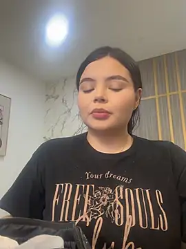 IsabellaAllen online show from May 2026 11:15:01 PM
