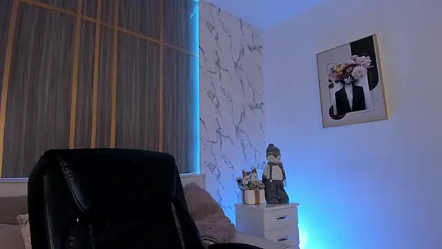 Snapshot of IsabellaAllen chatting on December 2025 12:35:02 AM IsabellaAllen online show from December 2025 12:35:02 AM