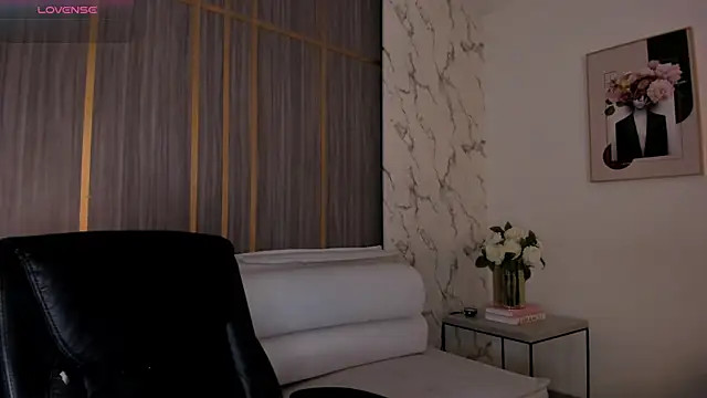 IsabellaAllen online show from July 2026 11:24:01 PM