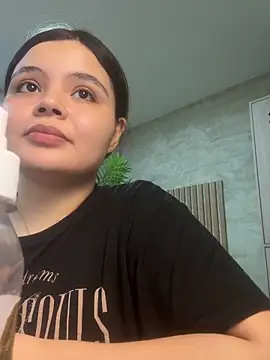 IsabellaAllen online show from April 2026 07:28:02 PM