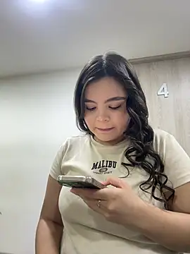 IsabellaAllen online show from April 2026 12:06:02 AM